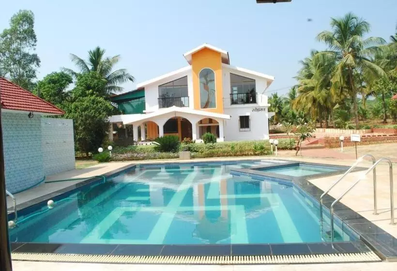 ホテル Sneha Farm House