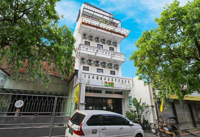 فندق Spot On 91888 The Packer Lodge Yogyakarta