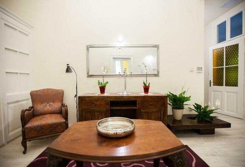 Pensione Best Of Guest House By Small Home Budapest