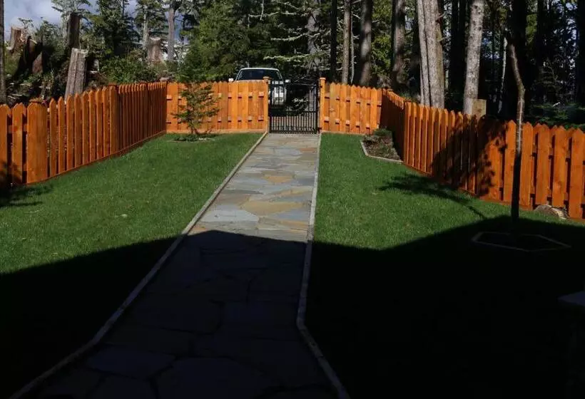 Majatalo Melfort Bell Guest Suites