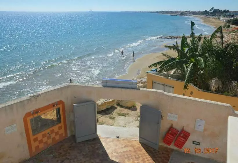 تختخواب و صبحانه Mare E Sole Villa Urso