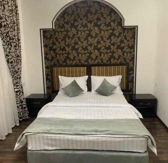 בית מלון כפרי Ikan Registon