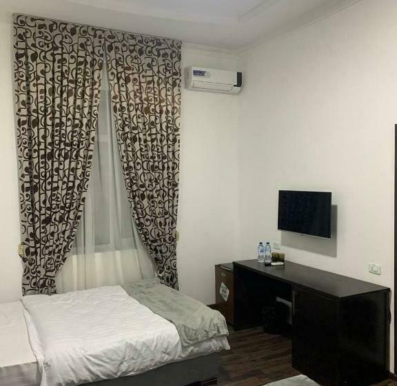 בית מלון כפרי Ikan Registon