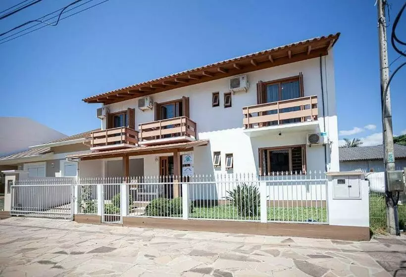 Majatalo Casa Da Praia Pousada