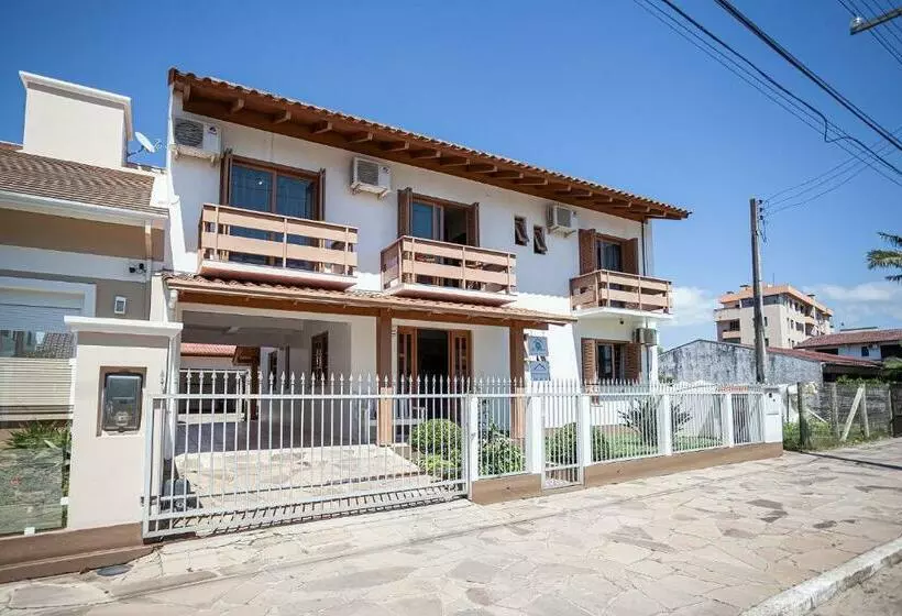 Majatalo Casa Da Praia Pousada