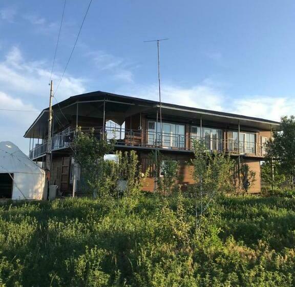 پانسیون Guest House And Yurt Camp Aktan