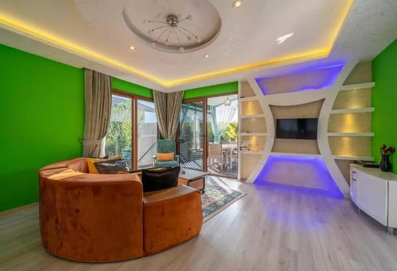 Majatalo Terra Pi̇ne