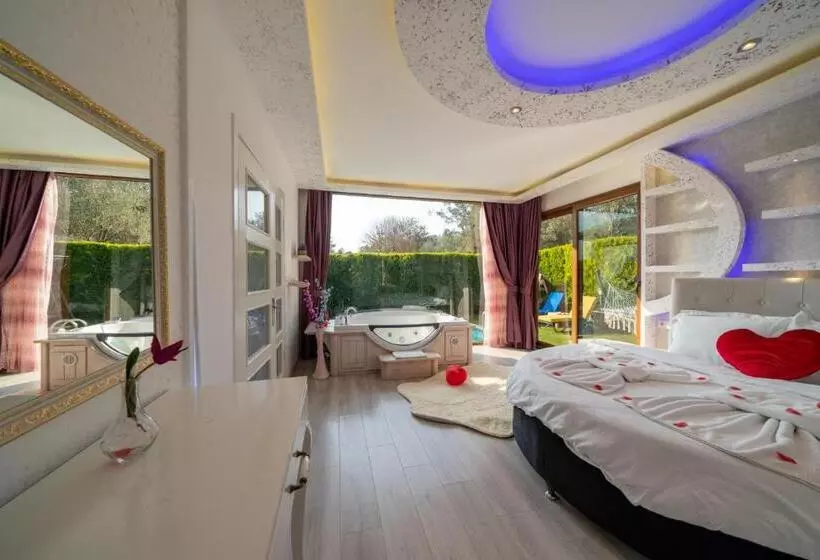 Majatalo Terra Pi̇ne