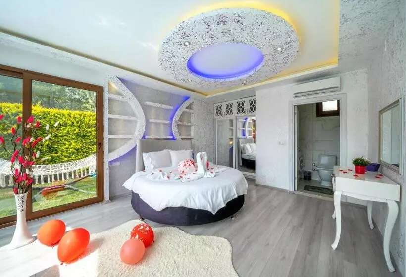 Majatalo Terra Pi̇ne