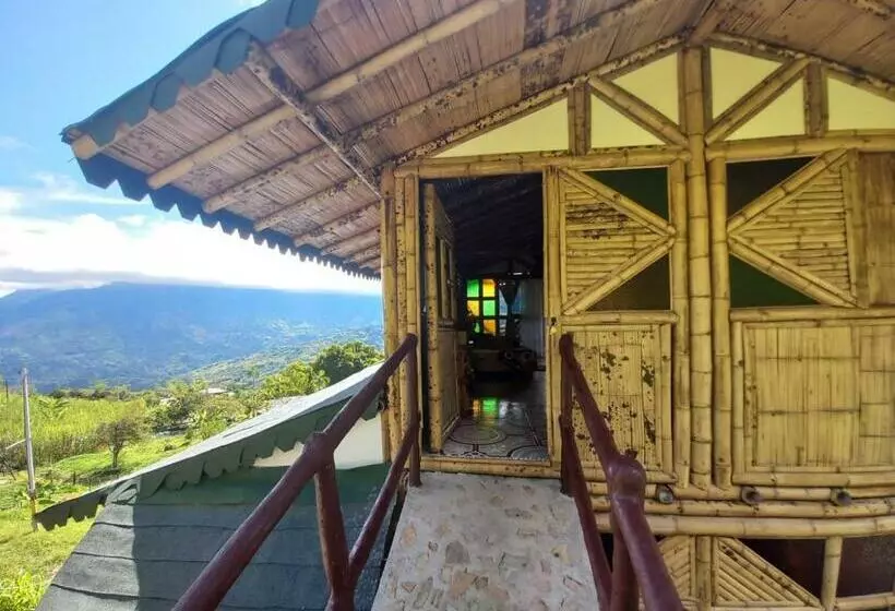 Aamiaismajoitus (B&B) Cabaña Luzmi Cocorná