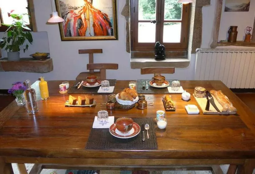 Aamiaismajoitus (B&B) Le Lavoir De Meziat