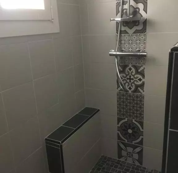 Aamiaismajoitus (B&B) Les Taouleres