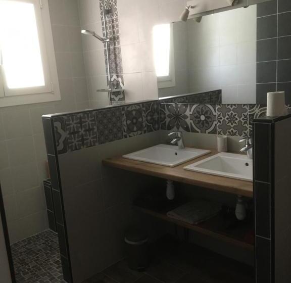 민박 Les Taouleres