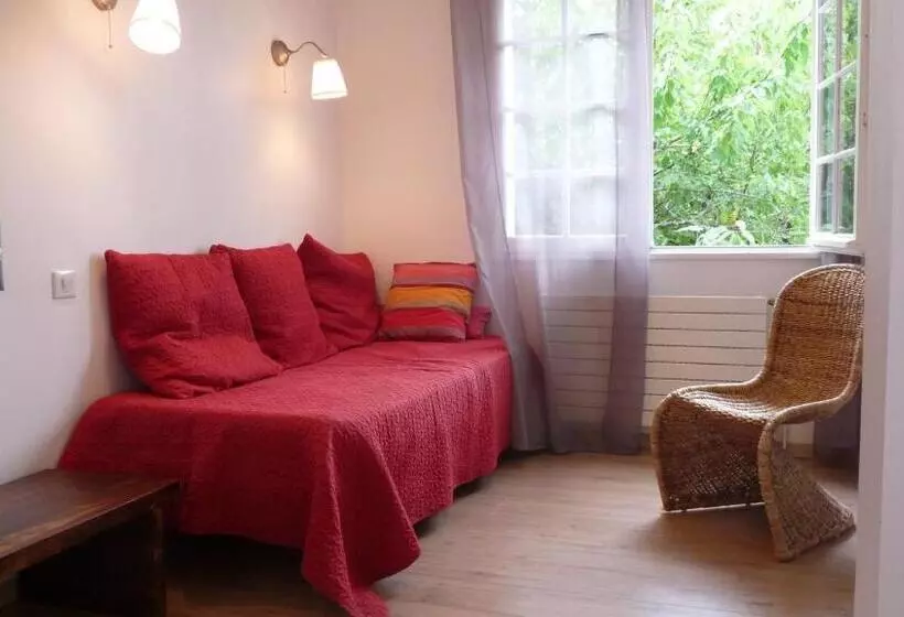 Aamiaismajoitus (B&B) Les Taouleres