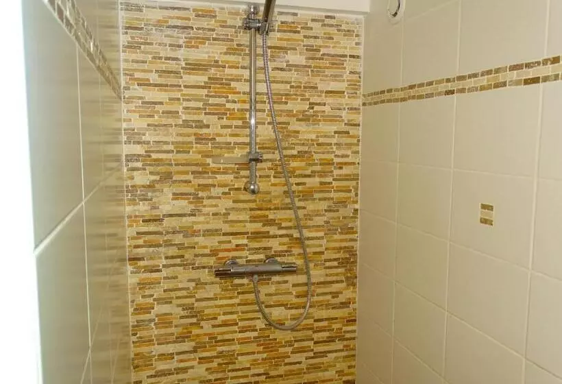 Aamiaismajoitus (B&B) Les Taouleres