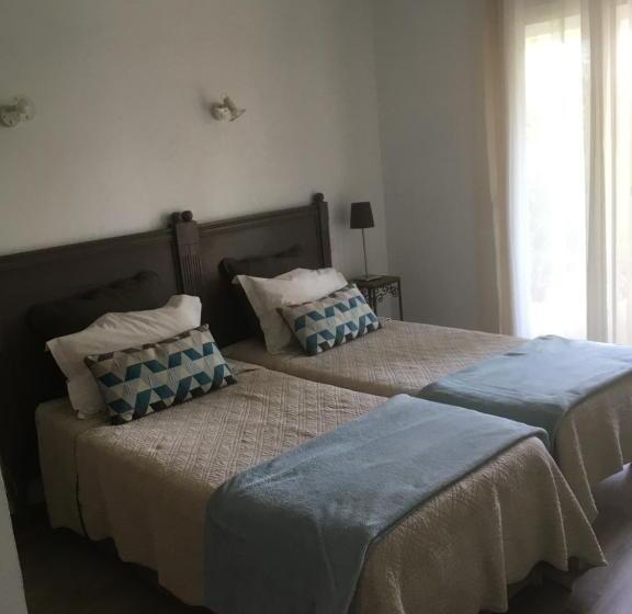 민박 Les Taouleres