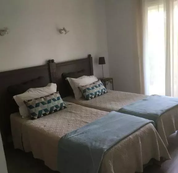 Aamiaismajoitus (B&B) Les Taouleres