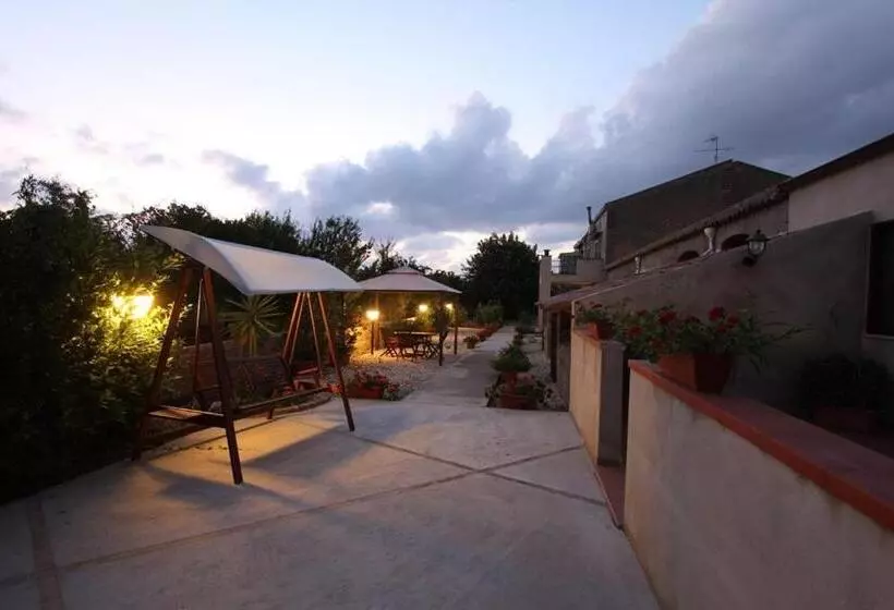 Aamiaismajoitus (B&B) Turismo Rurale Al Benefizio