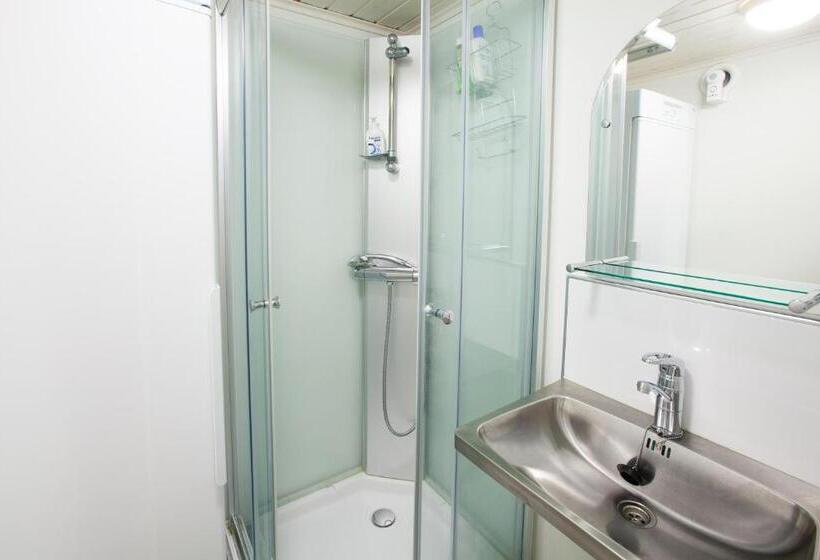 مبيت وإفطار Willa Mustijoki