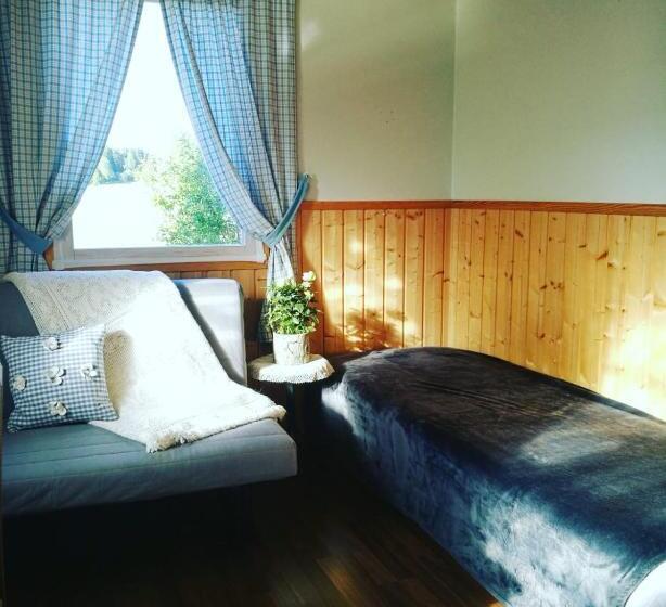 مبيت وإفطار Willa Mustijoki