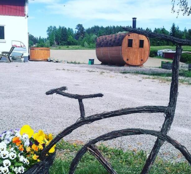 مبيت وإفطار Willa Mustijoki