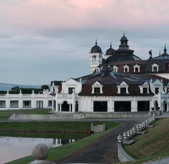 Edem Resort Medical & Spa