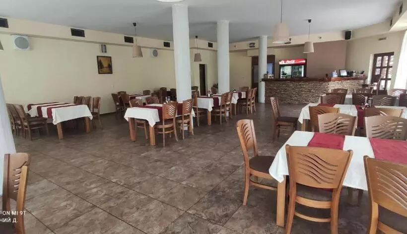 Hotelli Alpine Garden