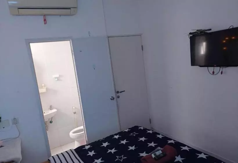 Hotelli Bintang Property Aeropolis