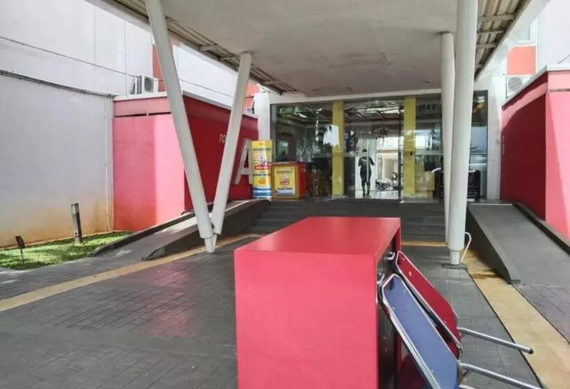 Hotelli Bintang Property Aeropolis