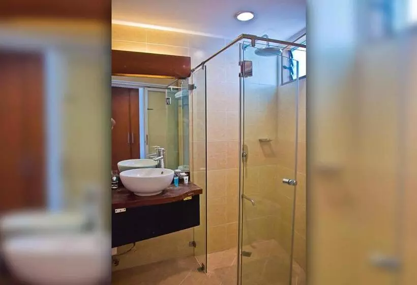 ホテル Caluwayan Palm Island Resort & Restaurant