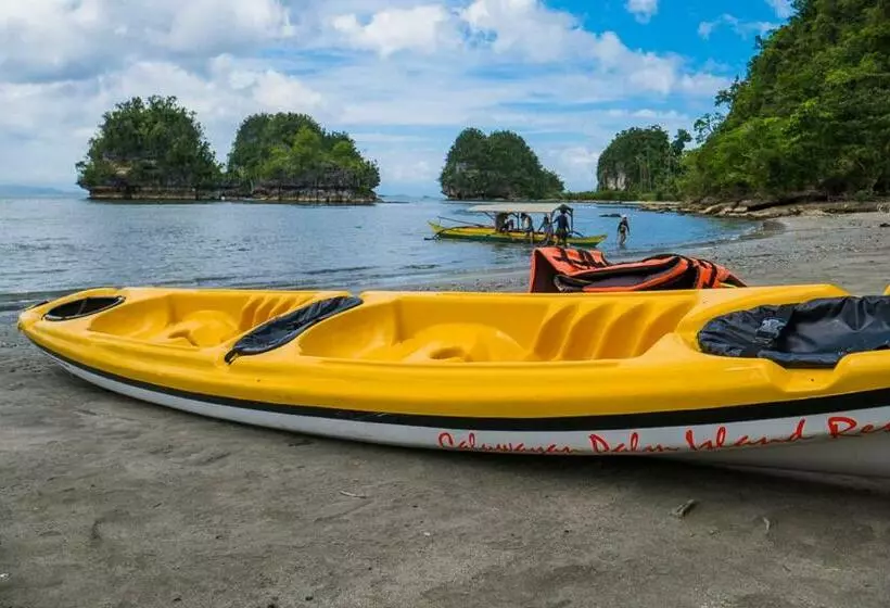 ホテル Caluwayan Palm Island Resort & Restaurant