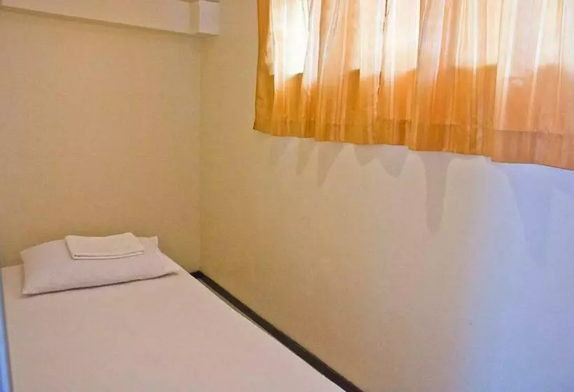 ホテル Caluwayan Palm Island Resort & Restaurant