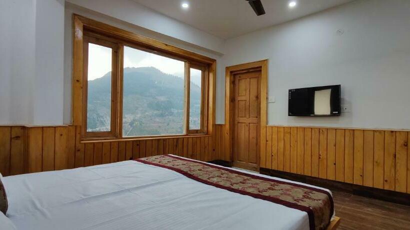 Hotel Diwan Sachpass Himalayan Brothers