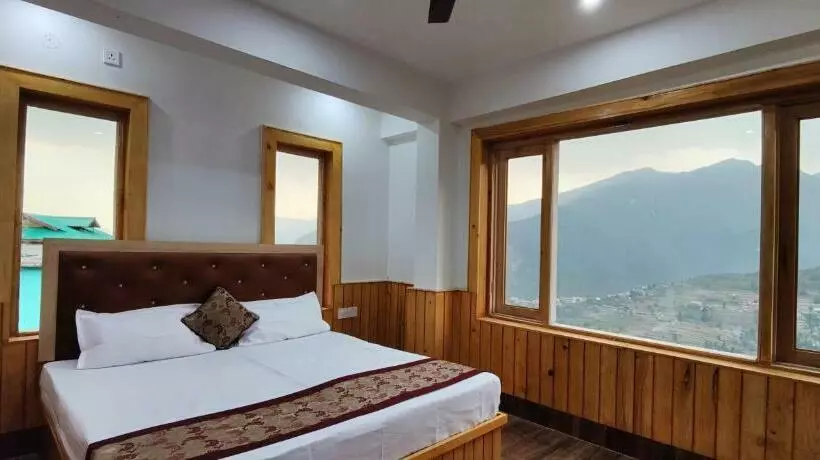 ホテル Diwan Sachpass Himalayan Brothers