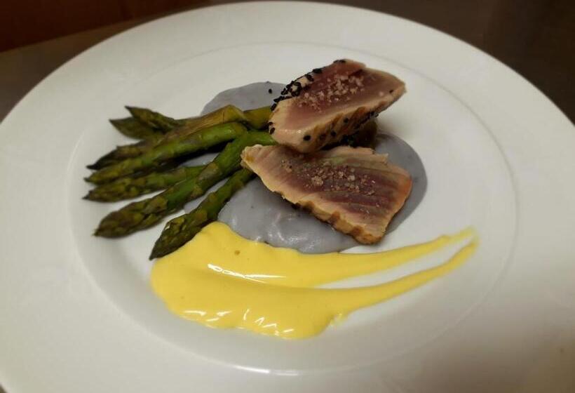 Szálloda Obecná škola