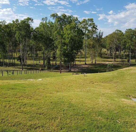 פנסיון Adwaga Lodge