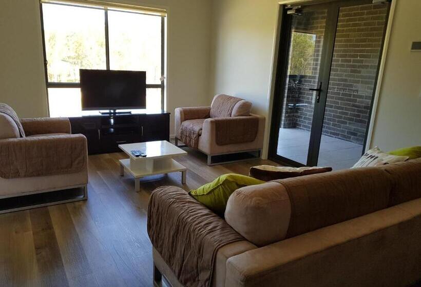 פנסיון Adwaga Lodge