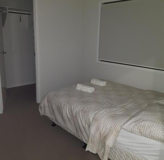 פנסיון Adwaga Lodge