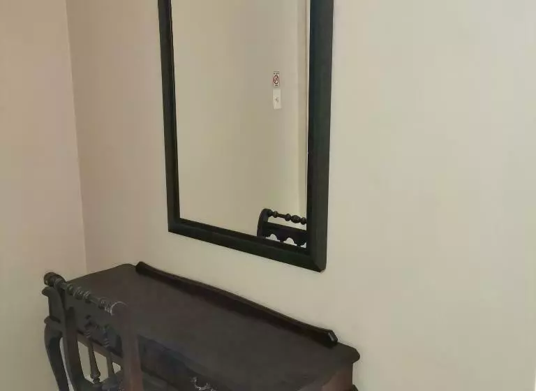 Majatalo Arkenstone Frys Guesthouse