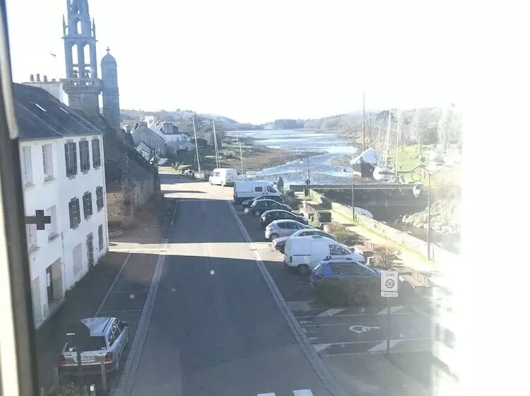 Majatalo Auberge Du Camfrout