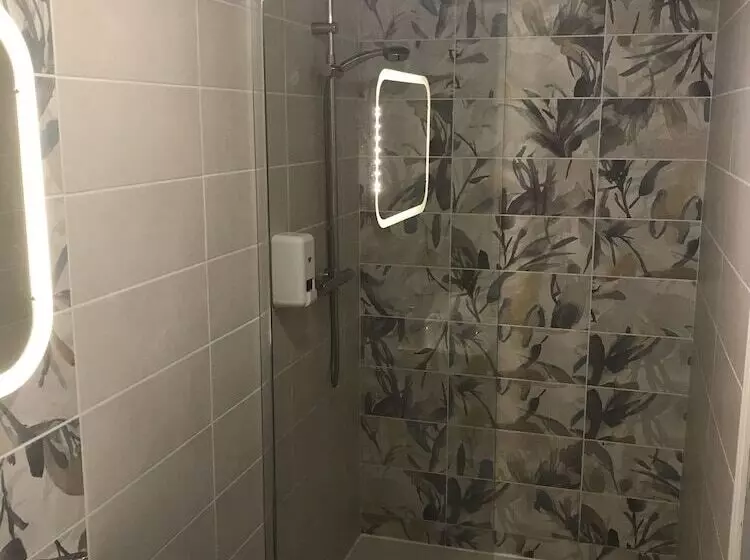 Majatalo Auberge Du Camfrout