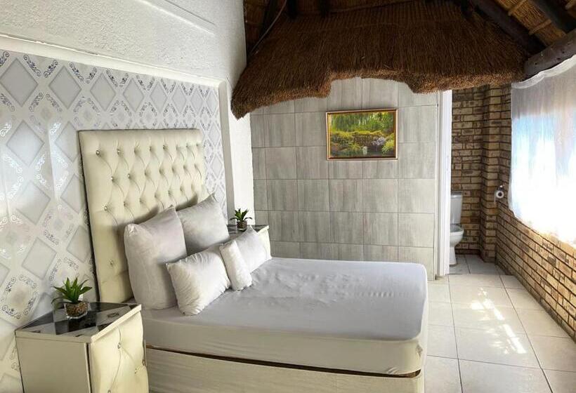 بنسيون Colins Accommodation Dayrest From R120 Overnight From R300