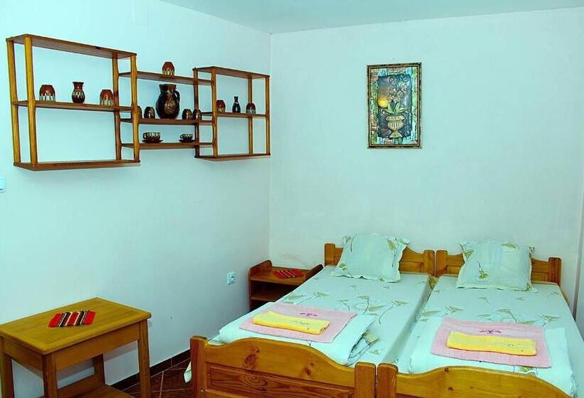 بنسيون Melnik Pyramids Guesthouse