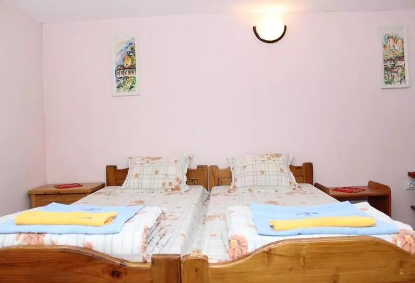 Majatalo Melnik Pyramids Guesthouse