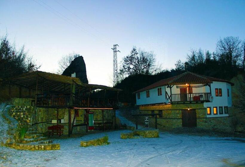 بنسيون Melnik Pyramids Guesthouse