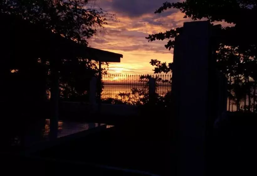 Majatalo Sendowan Baru Amurang