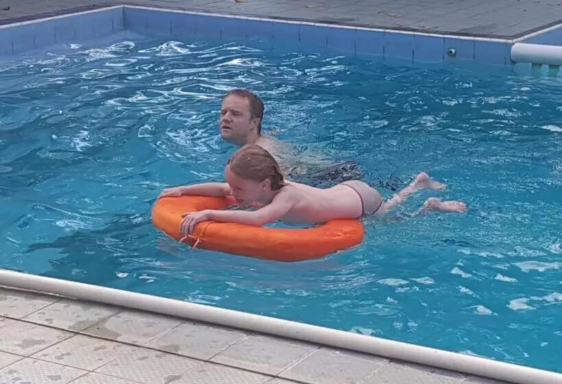 Majatalo Sendowan Baru Amurang