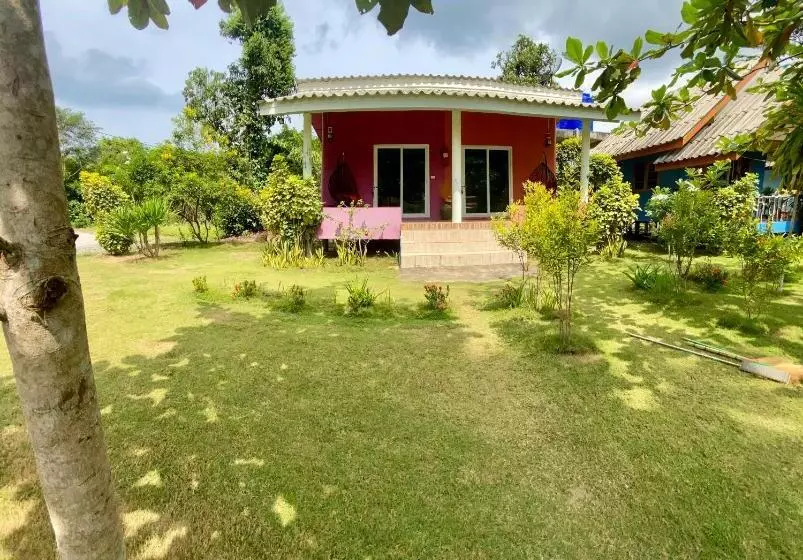 リゾートホテル Lee Red House