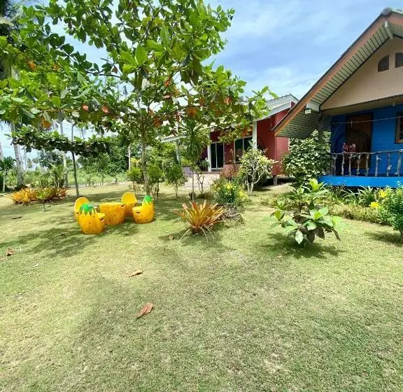 リゾートホテル Lee Red House