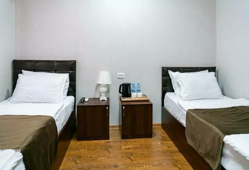 & Hostel Gallery